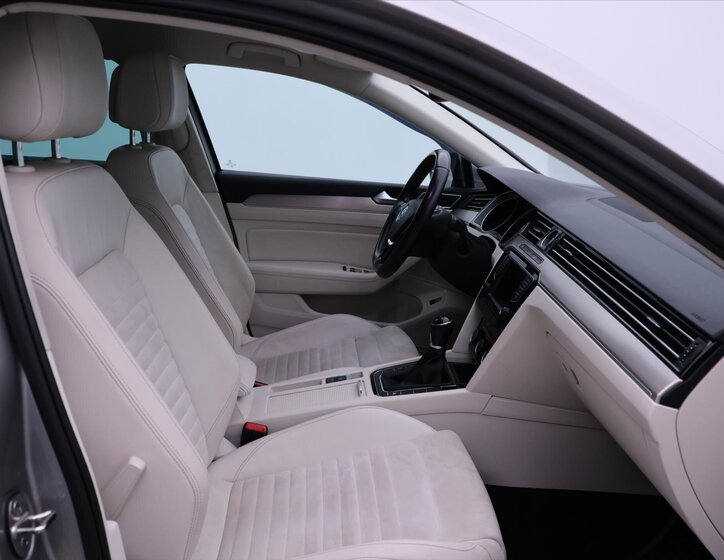 Volkswagen Passat 14