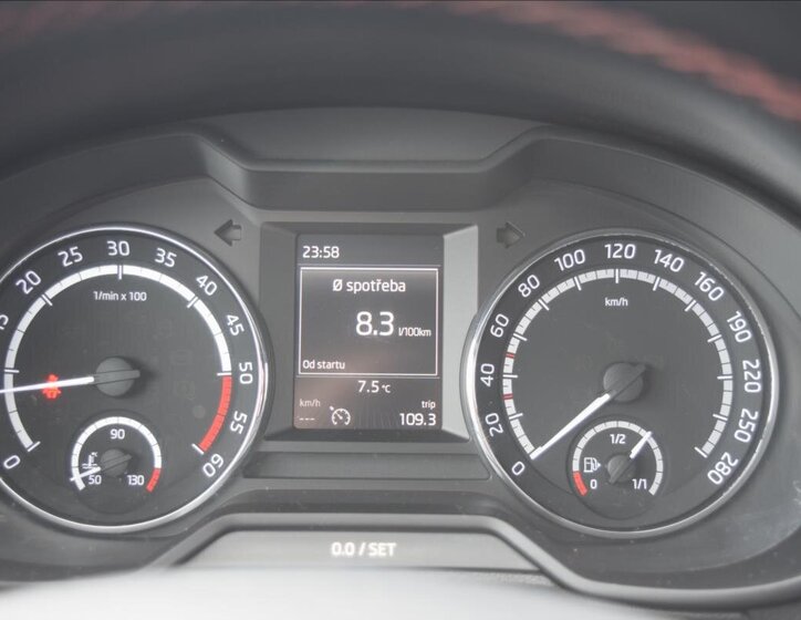 Škoda Octavia Sedan / Limuzína 2,0 l 135 kw