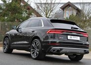 Audi SQ8 11