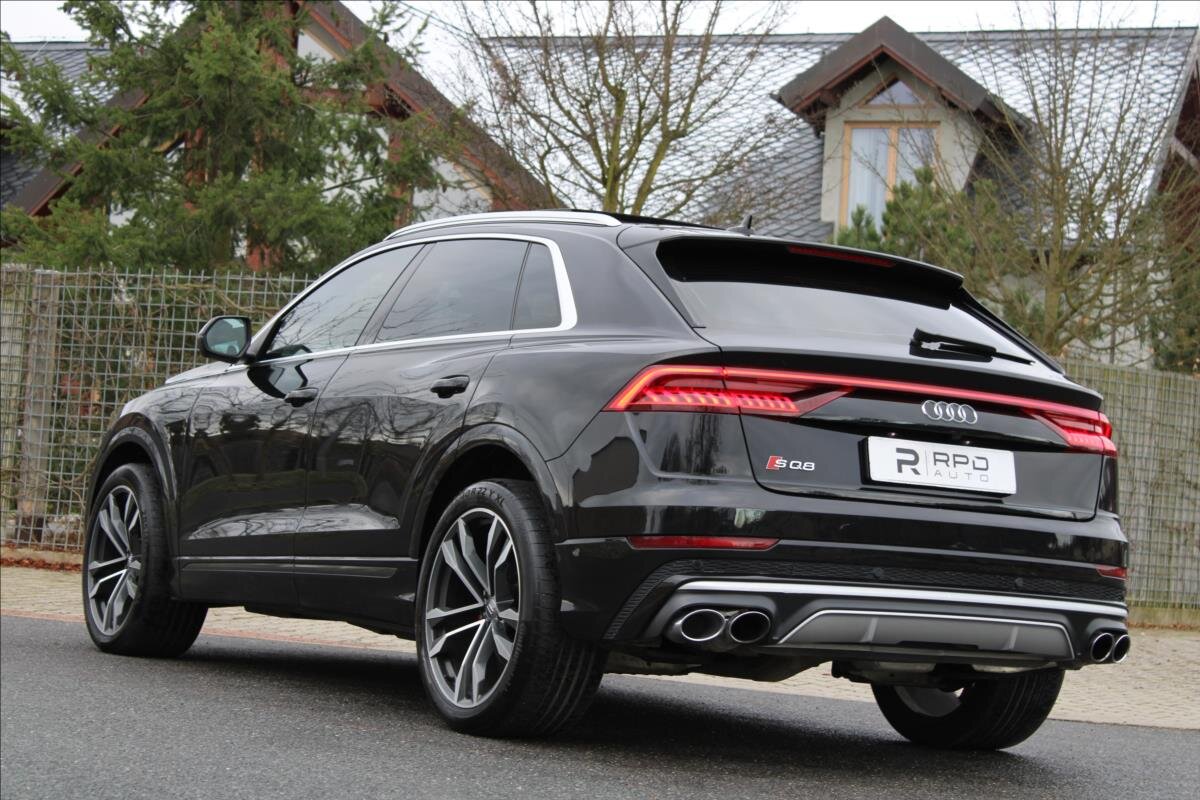 Audi SQ8