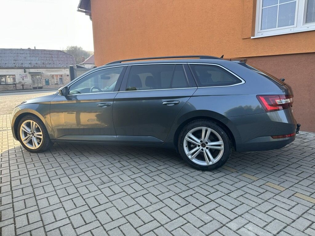Škoda Superb Kombi 2,0 l 140 kw