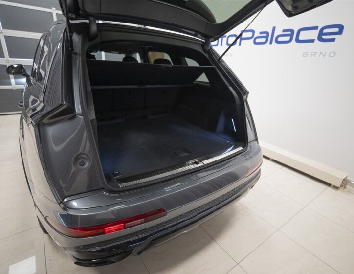 Audi Q7 SUV / Terénní 3,0 l 210 kw