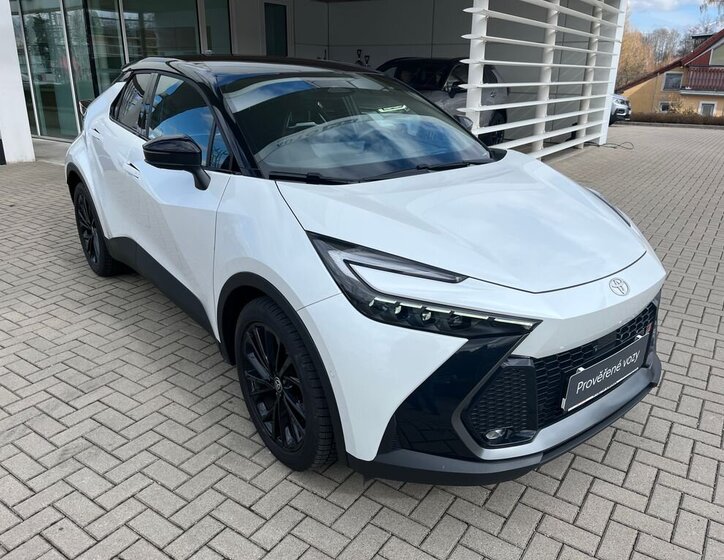 Toyota C-HR SUV / Terénní 2,0 l 145 kw