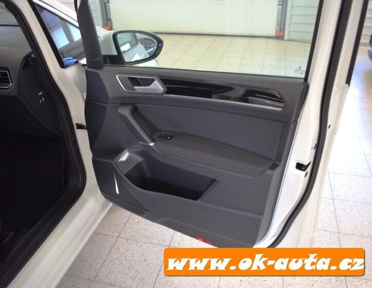 Volkswagen Touran MPV 0,0 110 kw