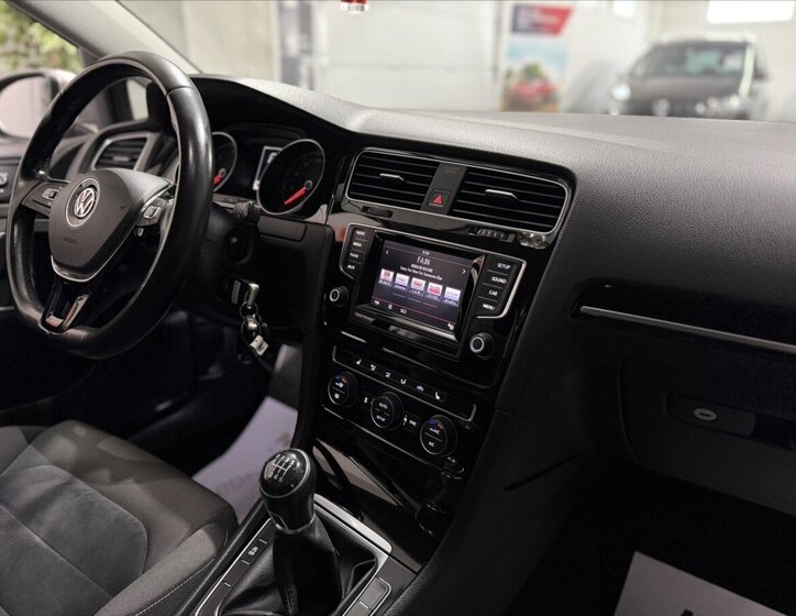 Volkswagen Golf Kombi 2,0 l 110 kw