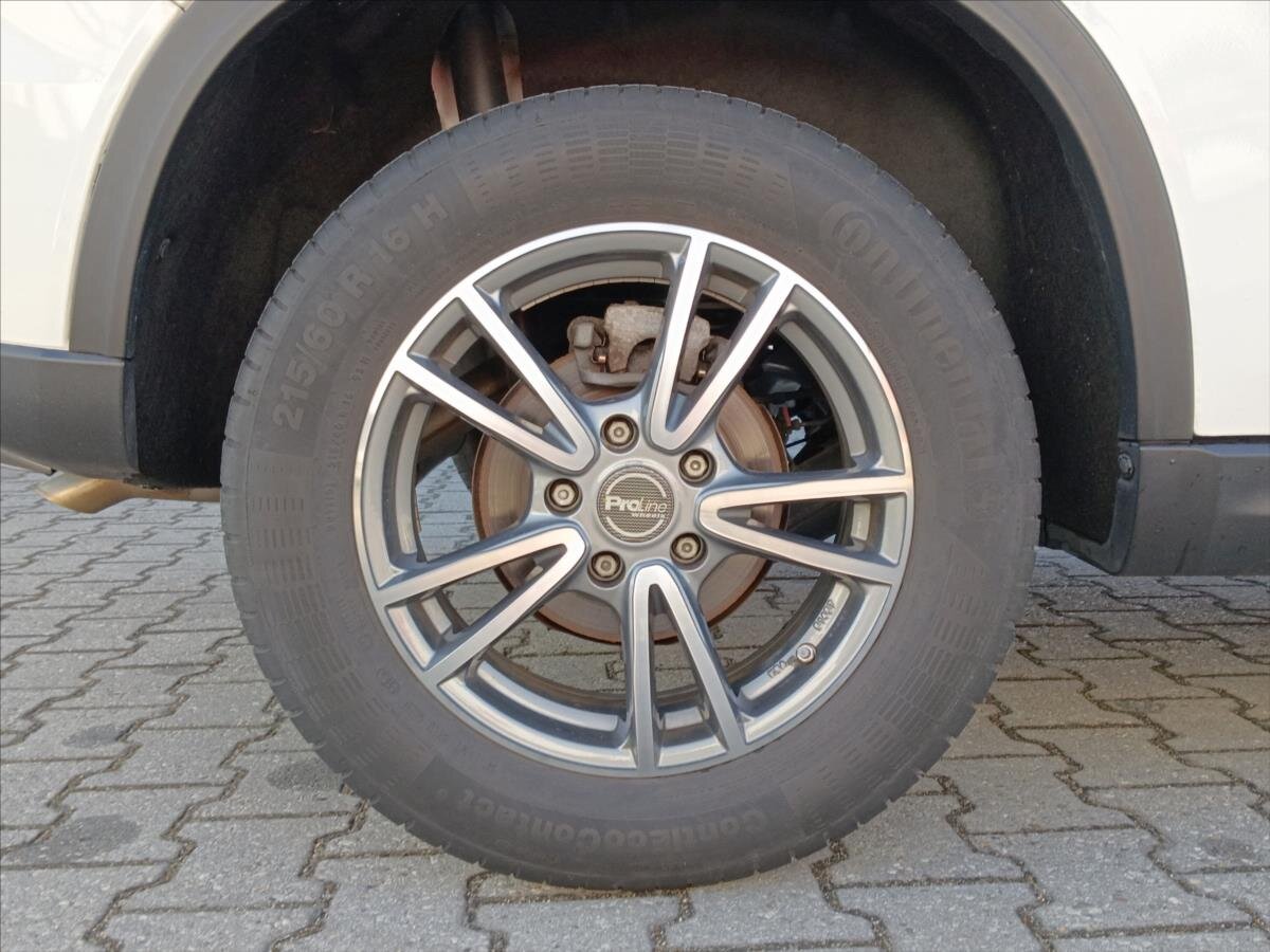 Suzuki Vitara SUV / Terénní 1,4 l 95 kw