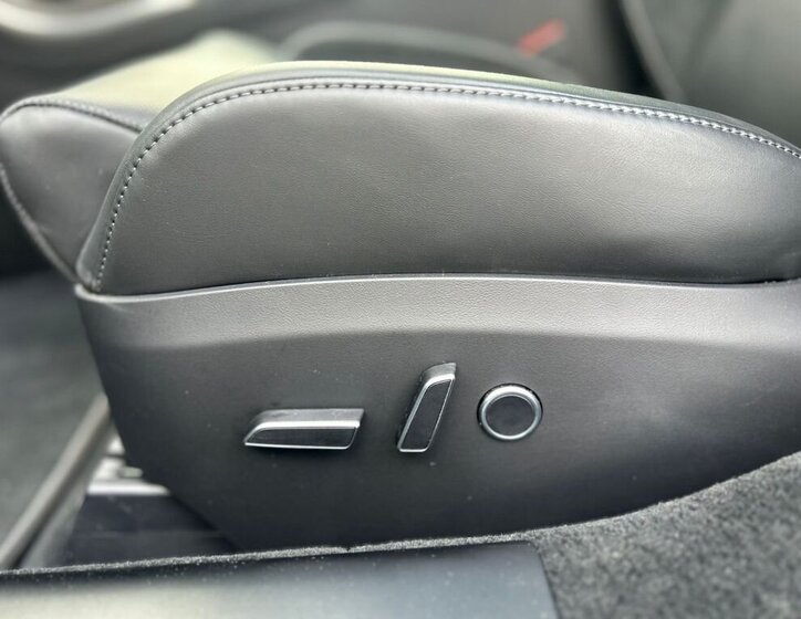 Tesla Model S Sedan / Limuzína 0,0 760 kw