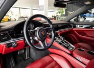 Porsche Panamera 5