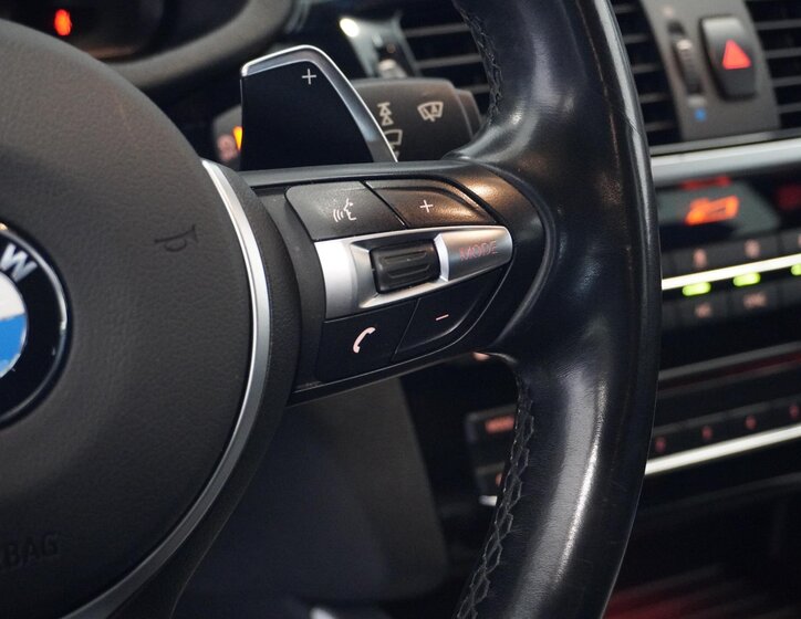 BMW X4 SUV / Terénní 3,0 l 230 kw