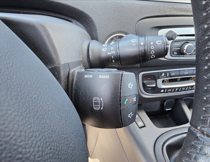 Renault Scénic MPV 1,5 l 81 kw