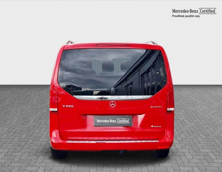 Mercedes-Benz Třídy V MPV 2,1 l 140 kw