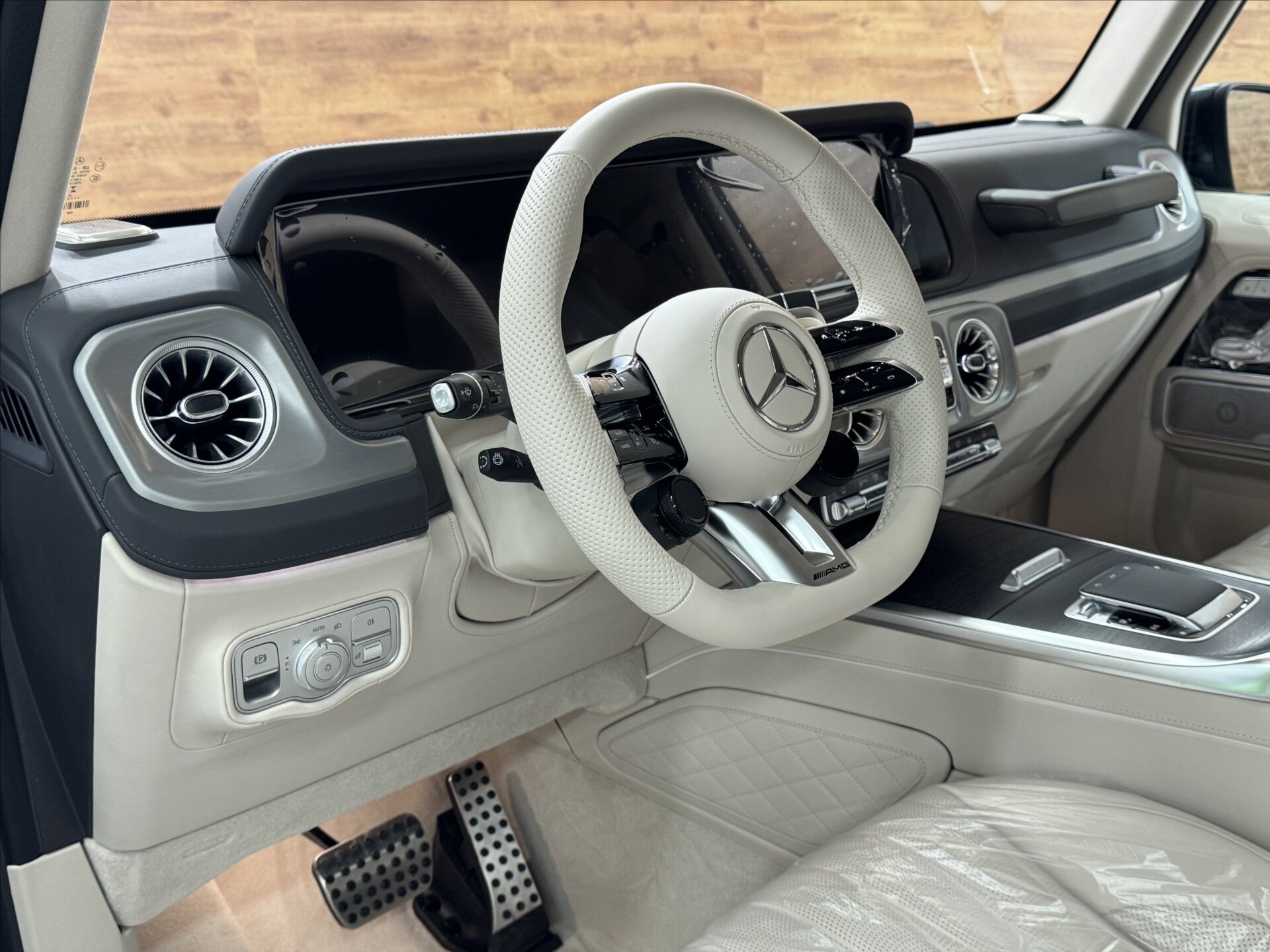 Mercedes-Benz Třídy G SUV / Terénní 4,0 l 430 kw