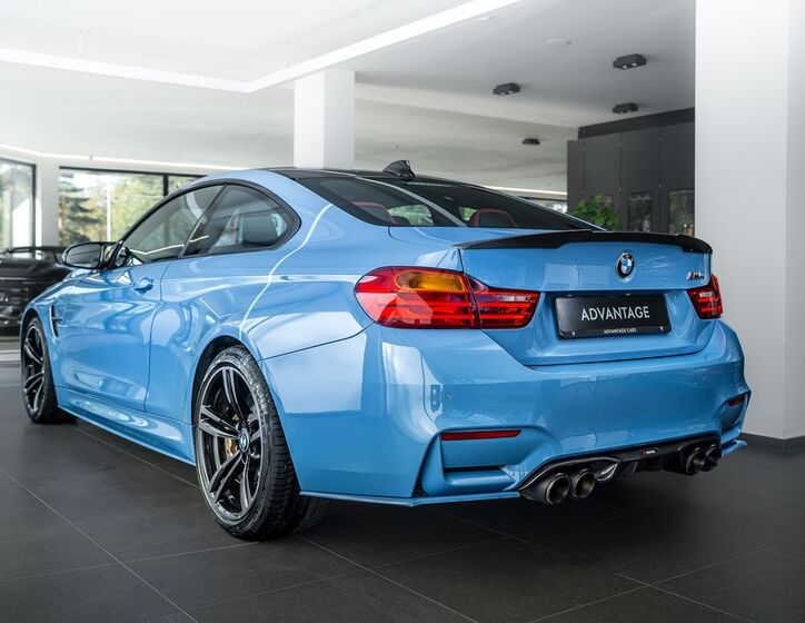 BMW M4 4
