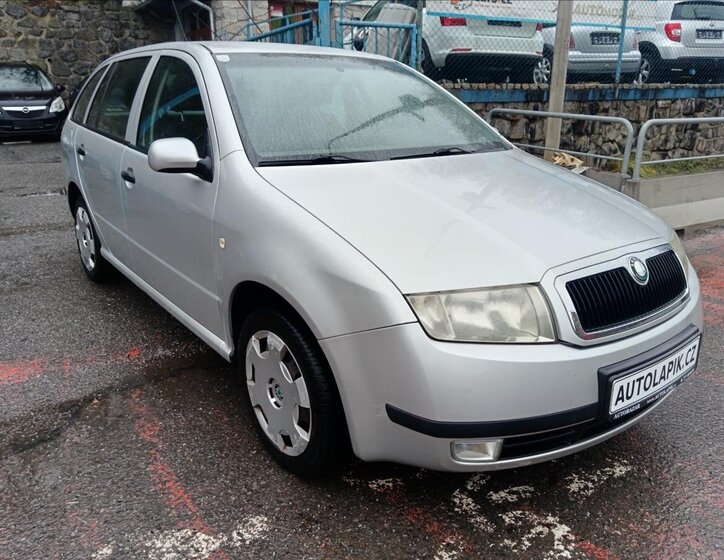 Škoda Fabia 16