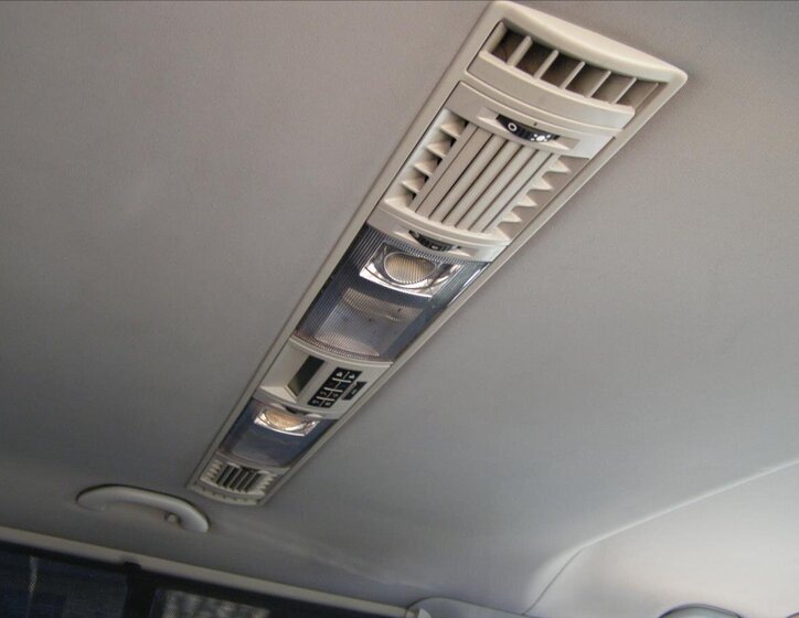 Volkswagen Caravelle Ostatní 2,5 l 128 kw