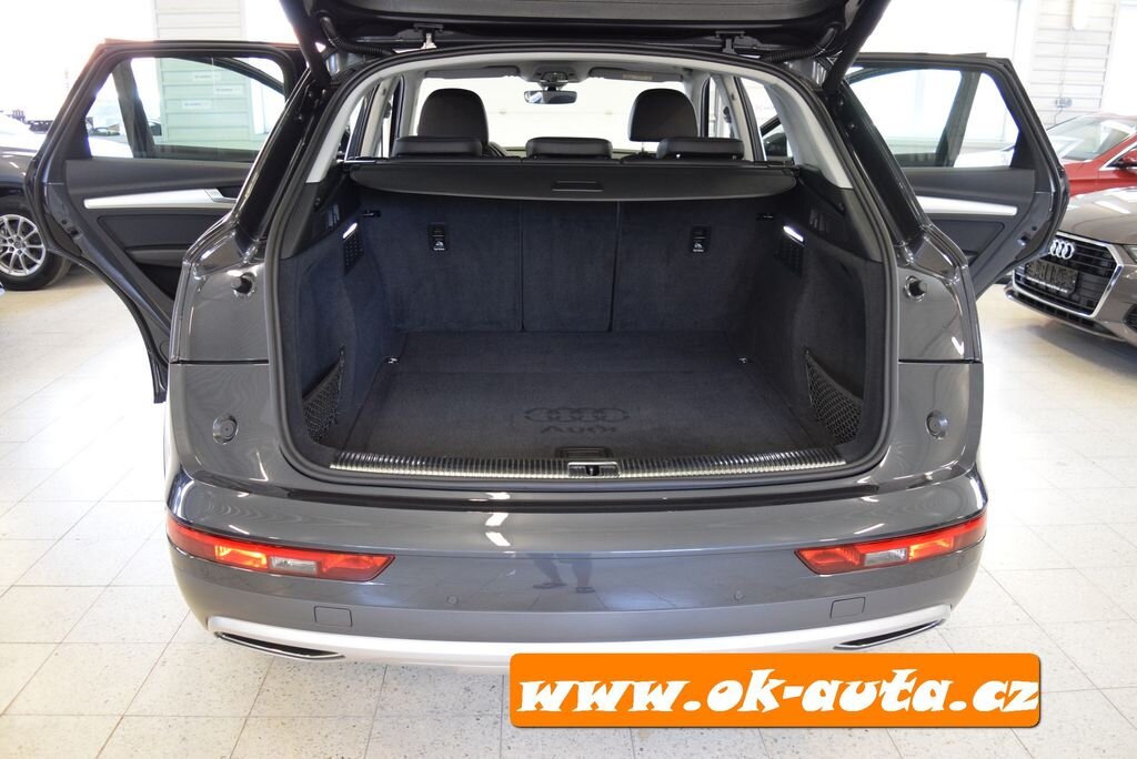 Audi Q5 SUV 2,0 l 0