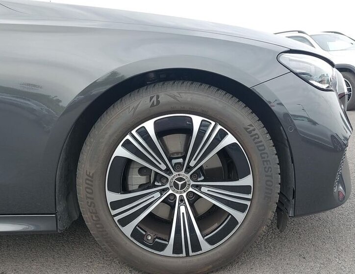 Mercedes-Benz Třídy E Sedan / Limuzína 2,0 l 145 kw