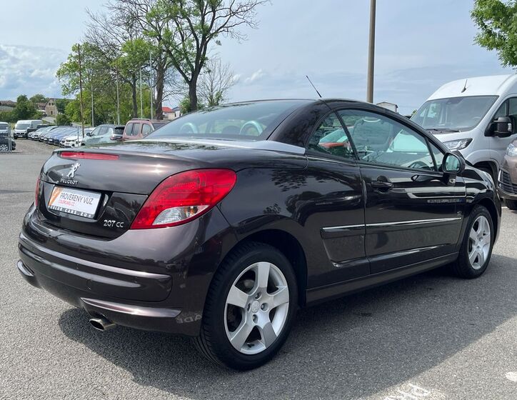 Peugeot 207 5