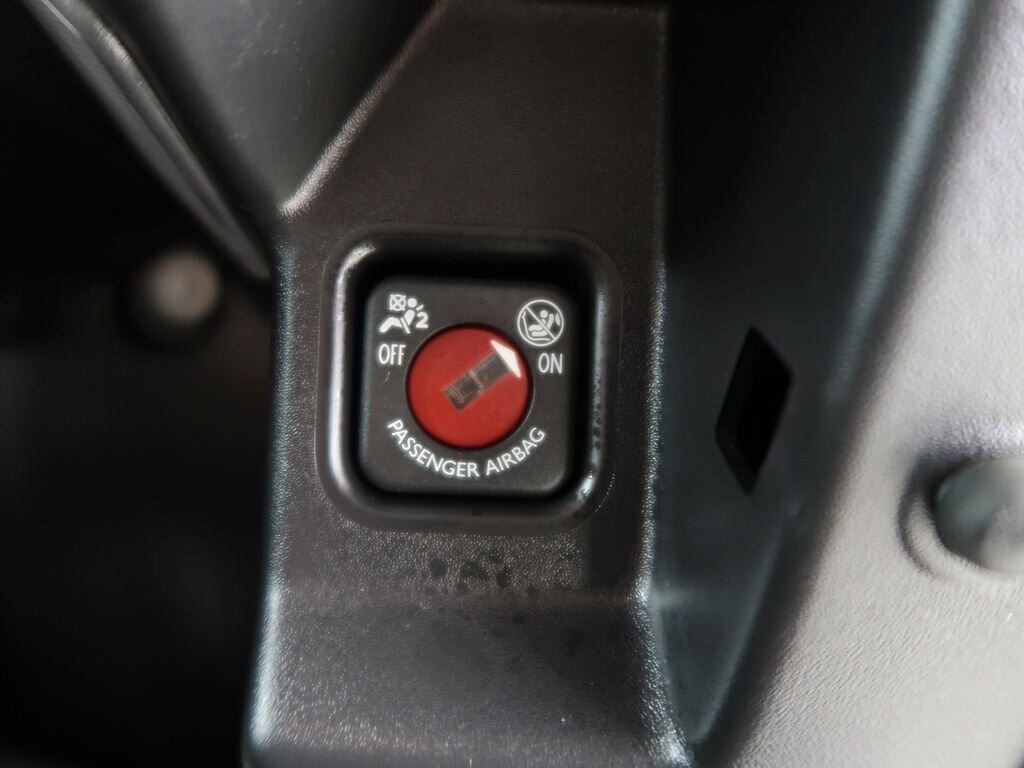 Opel Grandland SUV / Terénní 1,6 l 147 kw