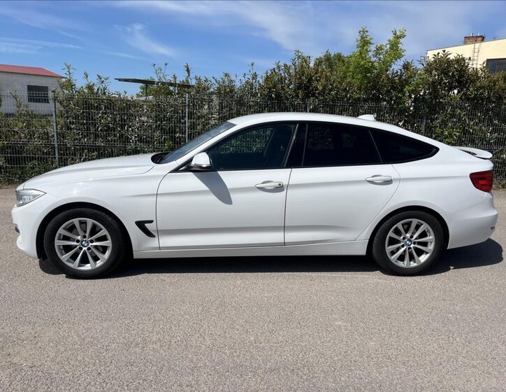 BMW Řada 3 Sedan / Limuzína 2,0 l 135 kw