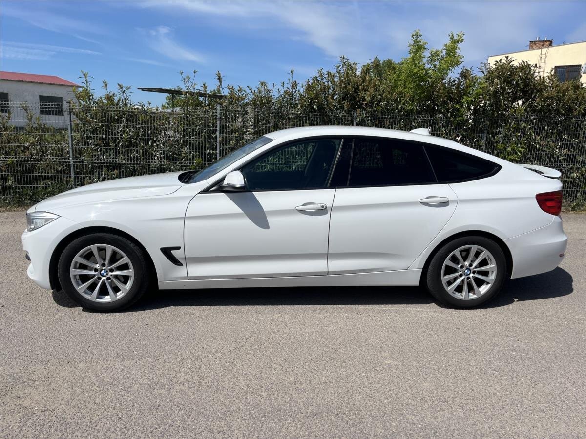 BMW Řada 3 Sedan / Limuzína 2,0 l 135 kw