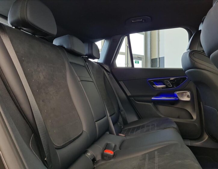 Mercedes-Benz GLC SUV 2,0 l 198 kw