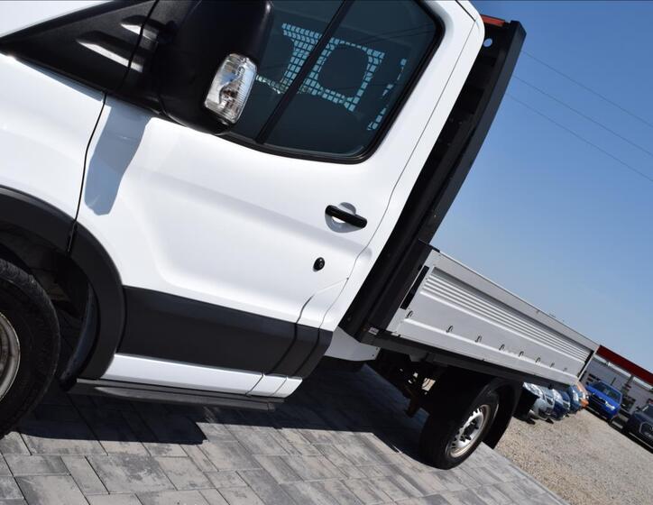 Ford Transit 8