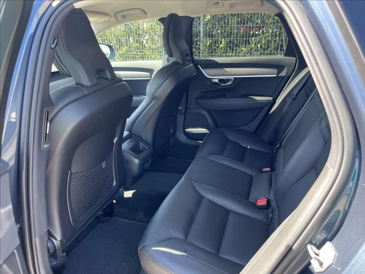 Volvo V90 Kombi 2,0 l 145 kw