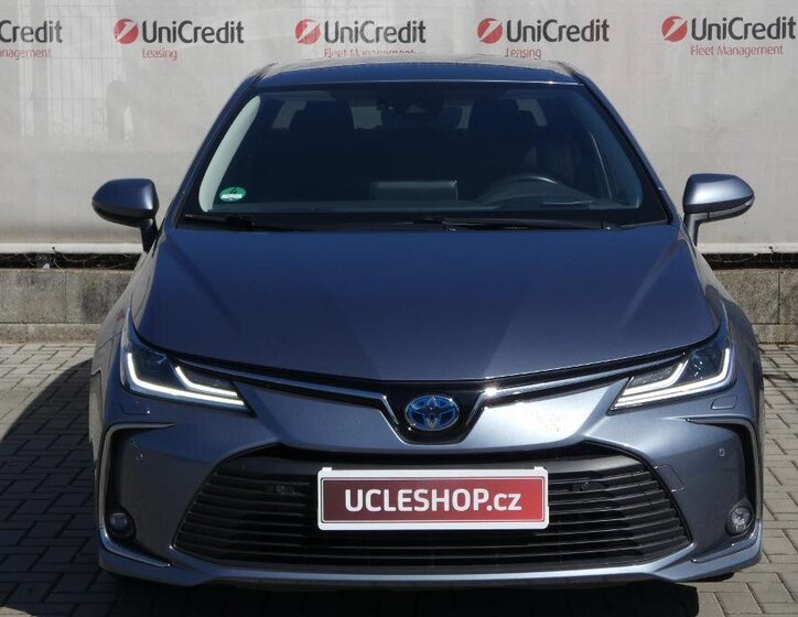 Toyota Corolla Sedan / Limuzína 1,8 l 72 kw