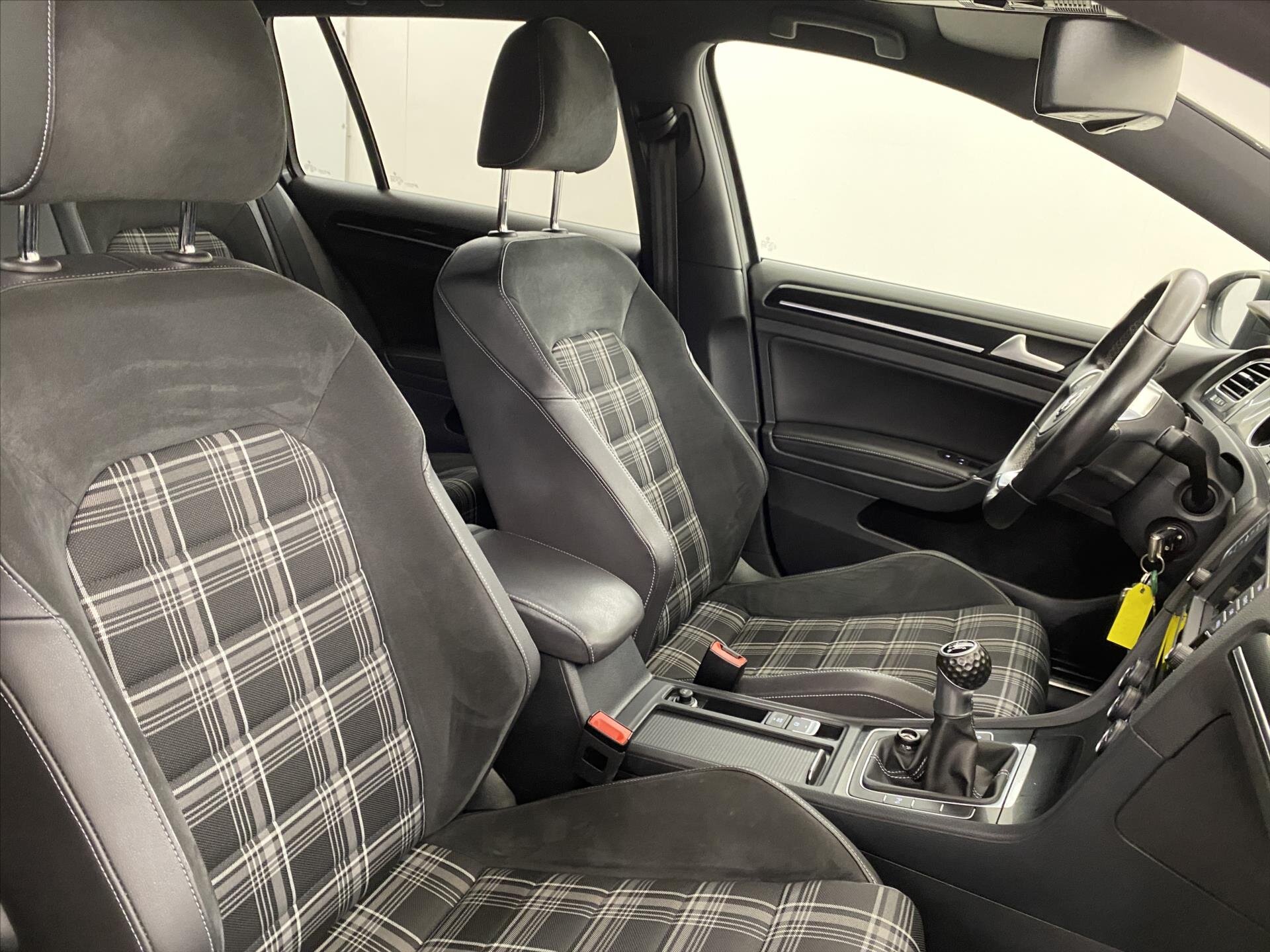 Volkswagen Golf Kombi 2,0 l 135 kw