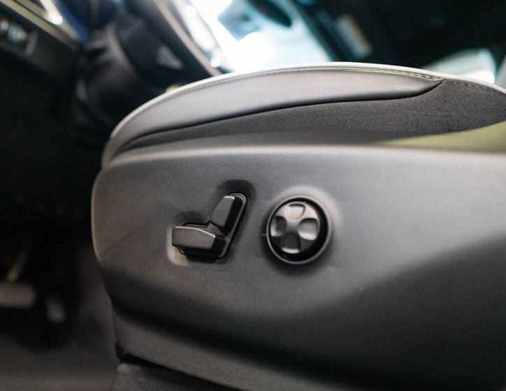 Chrysler Pacifica 18