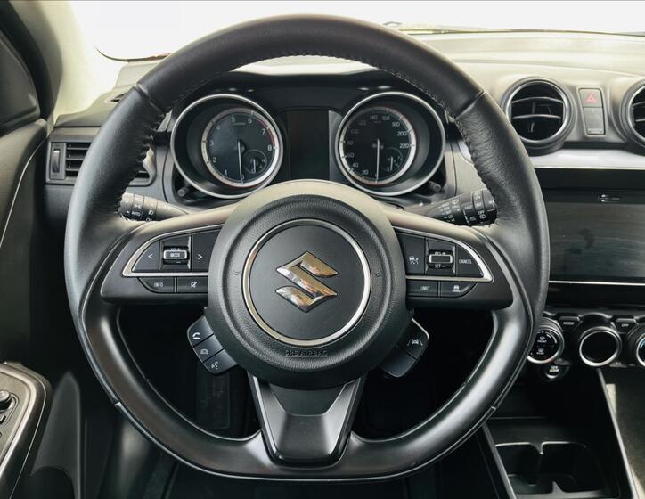Suzuki Swift 13