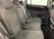 Volkswagen Tiguan 7
