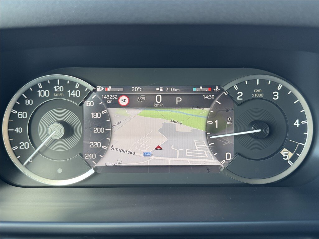 Land Rover Defender SUV / Terénní 3,0 l 221 kw