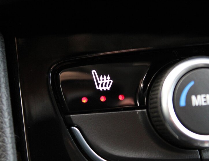 Opel Grandland SUV 1,2 l 96 kw