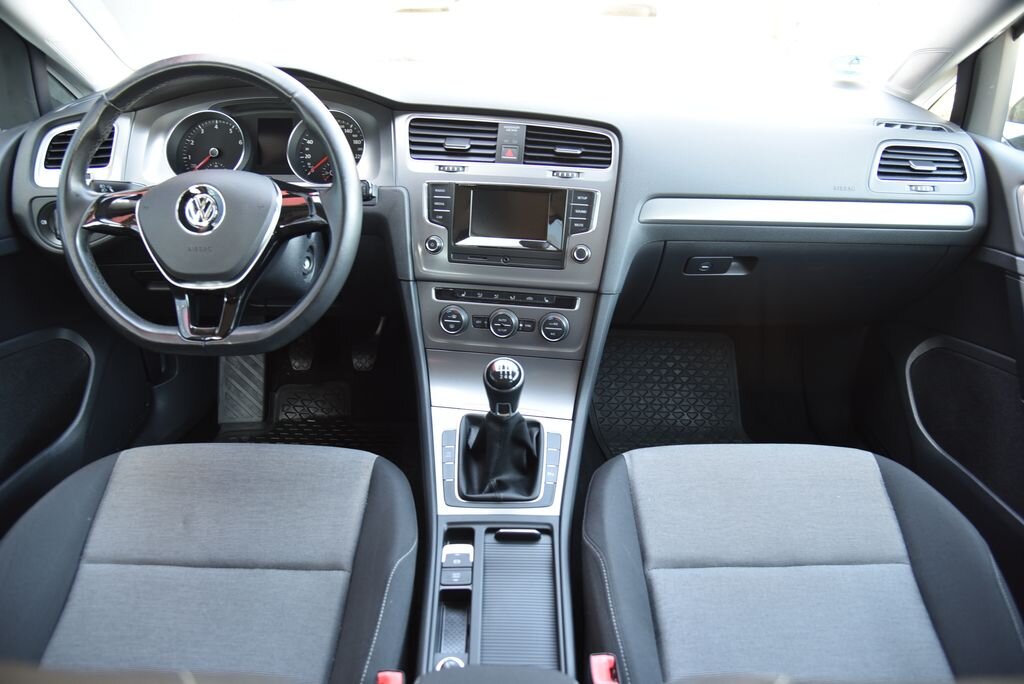 Volkswagen Golf Hatchback 1,2 l 77 kw