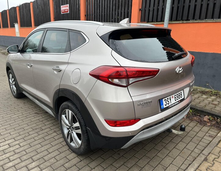 Hyundai Tucson 7