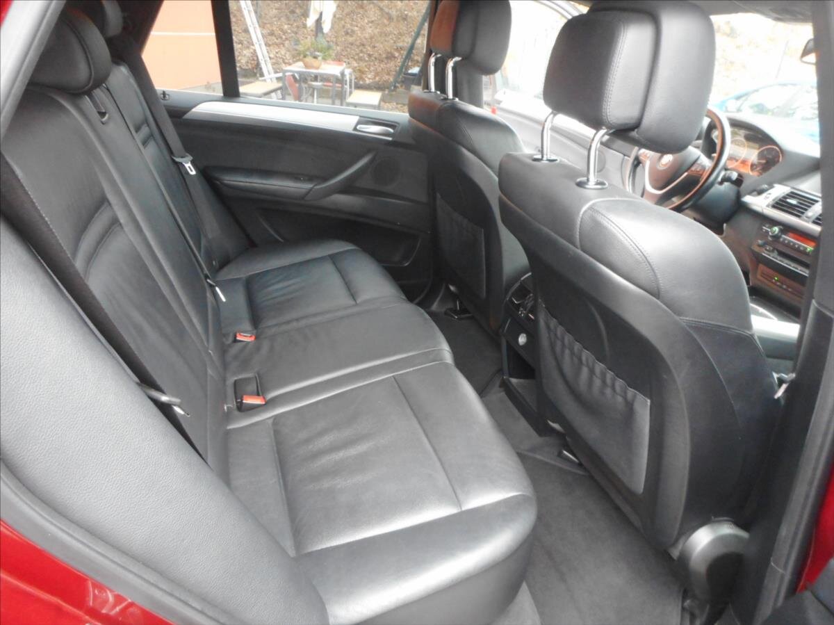 BMW X5 SUV / Terénní 3,0 l 180 kw