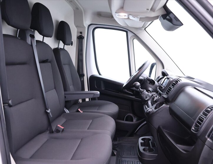 Toyota Proace Max Skříň 2,2 l 88 kw