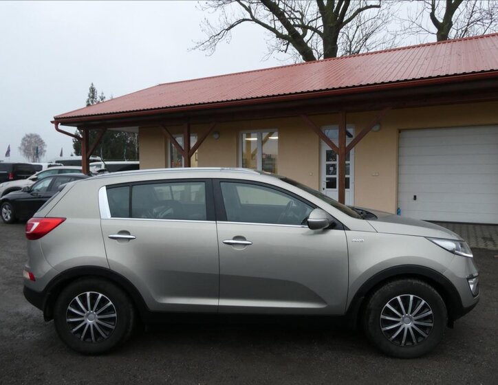 KIA Sportage 12