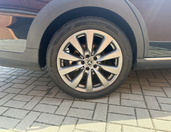 Mercedes-Benz Třídy E 22