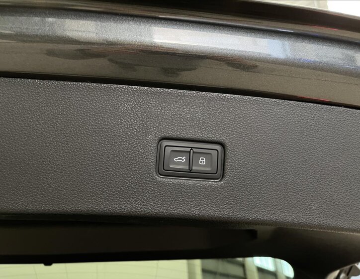 Audi SQ8 SUV 4,0 l 373 kw