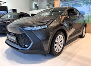 Toyota C-HR 4