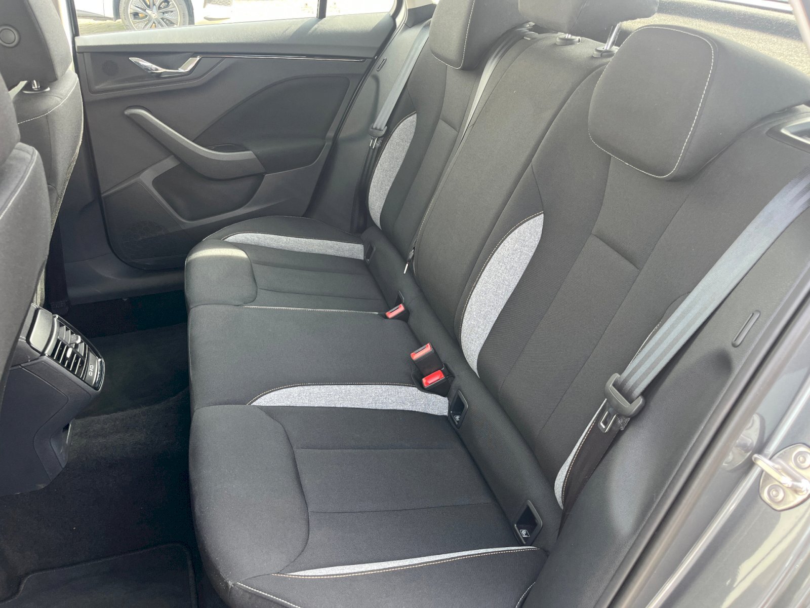 Škoda Kamiq Hatchback 1,0 l 85 kw