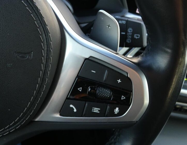 BMW X5 SUV / Terénní 3,0 l 195 kw