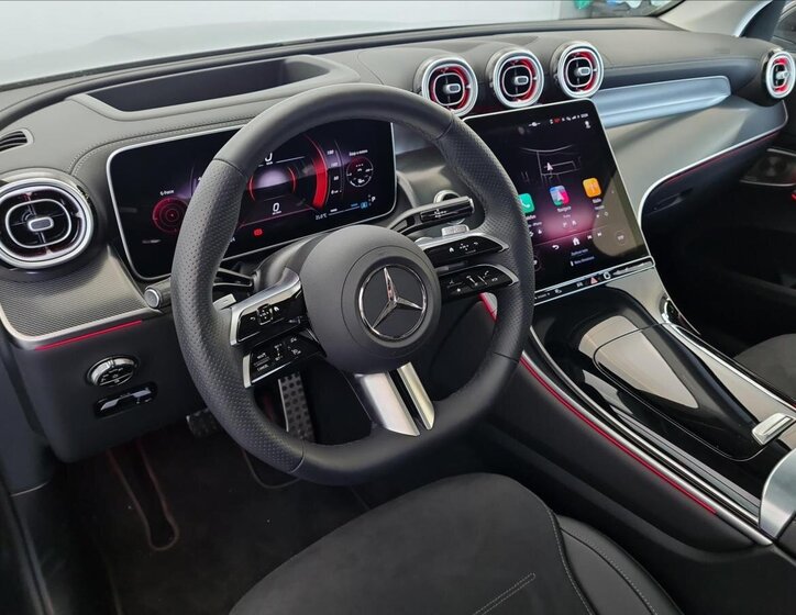 Mercedes-Benz GLC SUV 2,0 l 145 kw