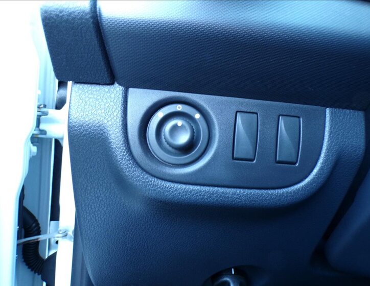 Dacia Sandero Hatchback 1,1 l 54 kw