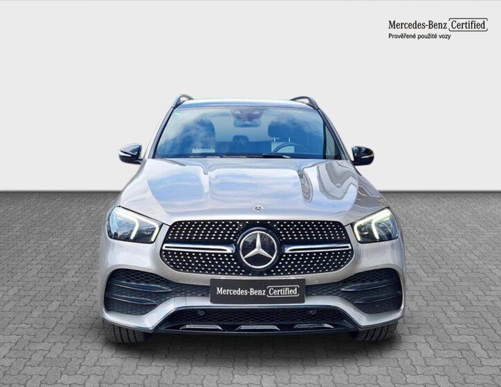 Mercedes-Benz GLE 8