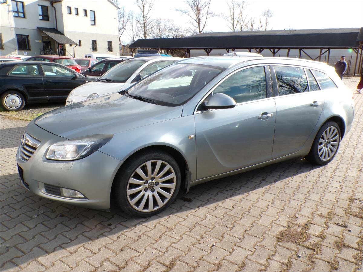 Opel Insignia Kombi 2,0 l 118 kw