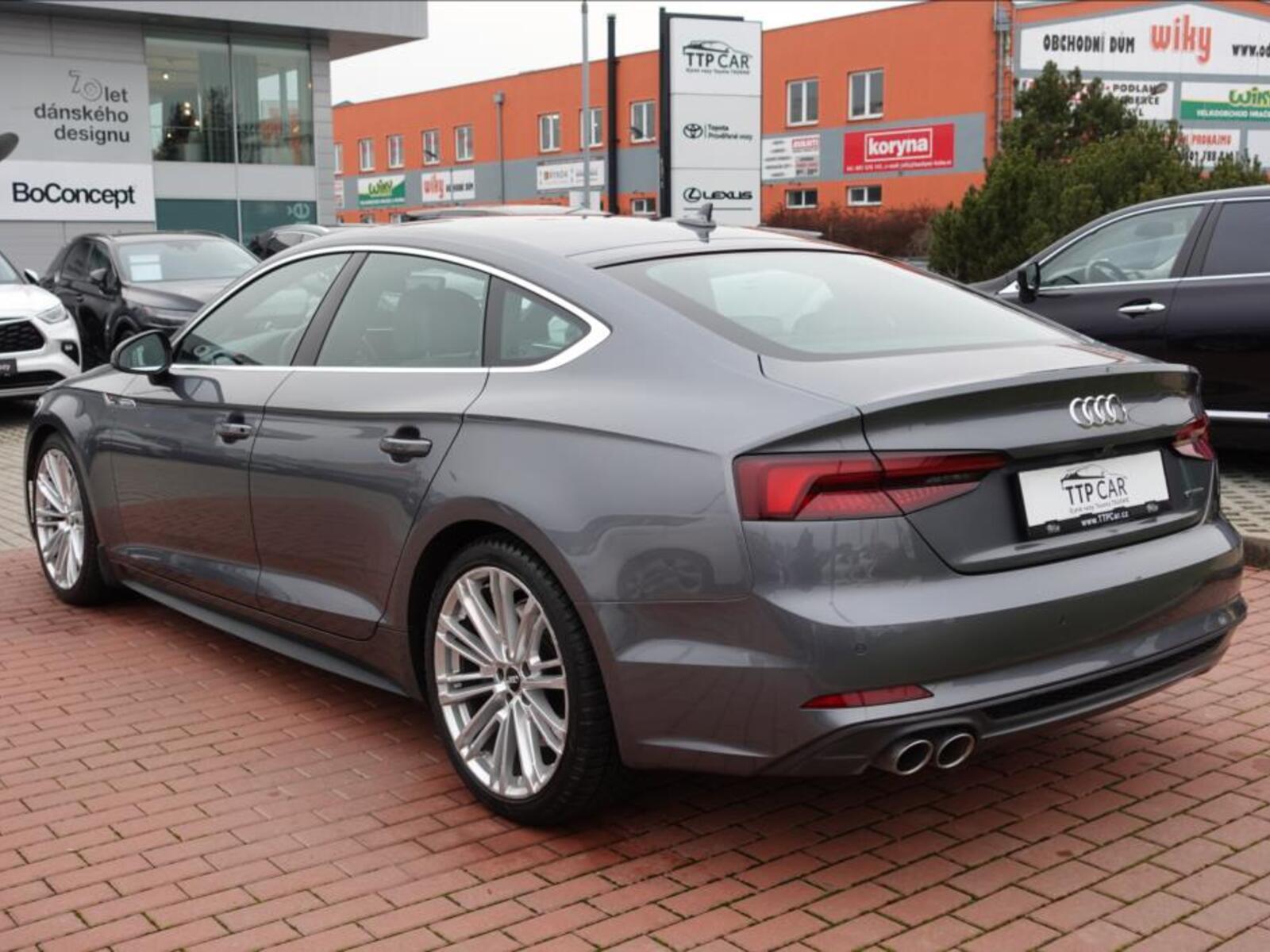Audi A5 6